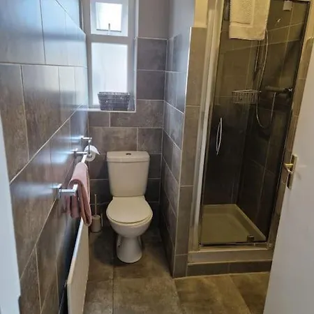 City Centre Eyre Square-duplex Townhouse *