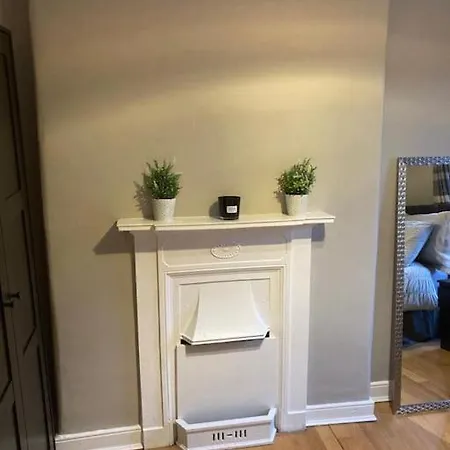City Centre Eyre Square-duplex Townhouse Apartment